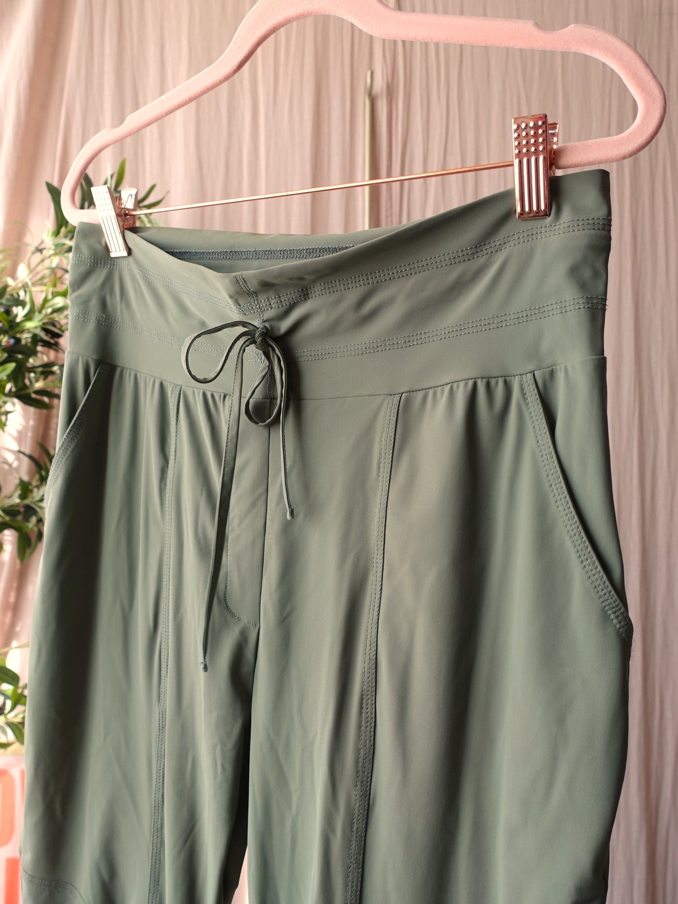 Zoso travel quality pants Amber army