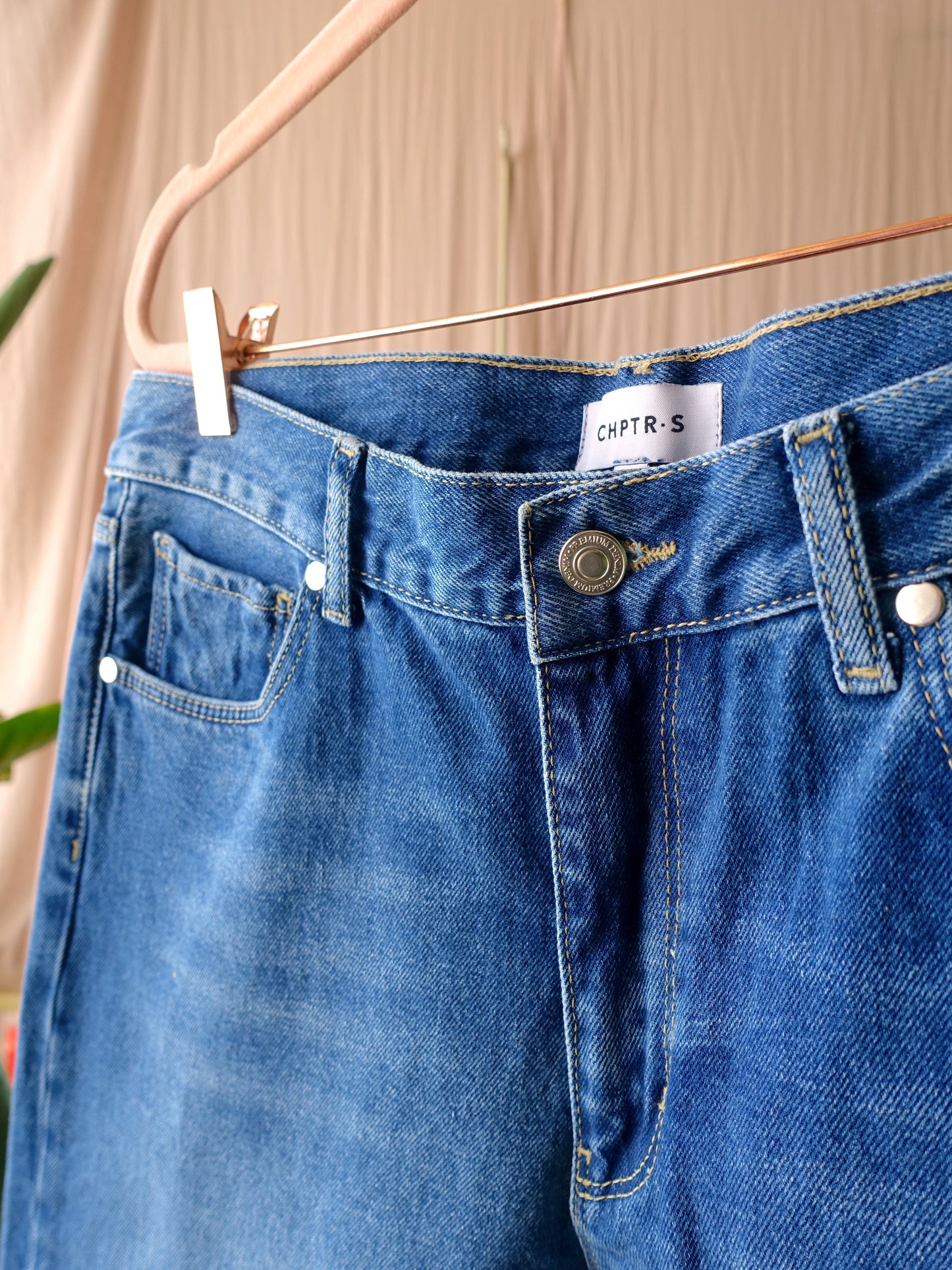 CHPTR-S timeless high waist straight jeans