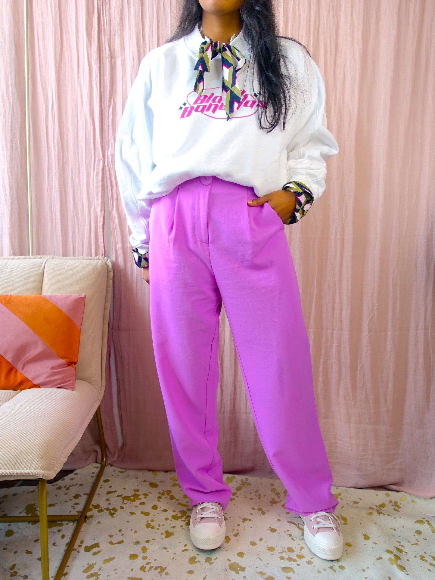 Black Bananas oversized sweater white pink