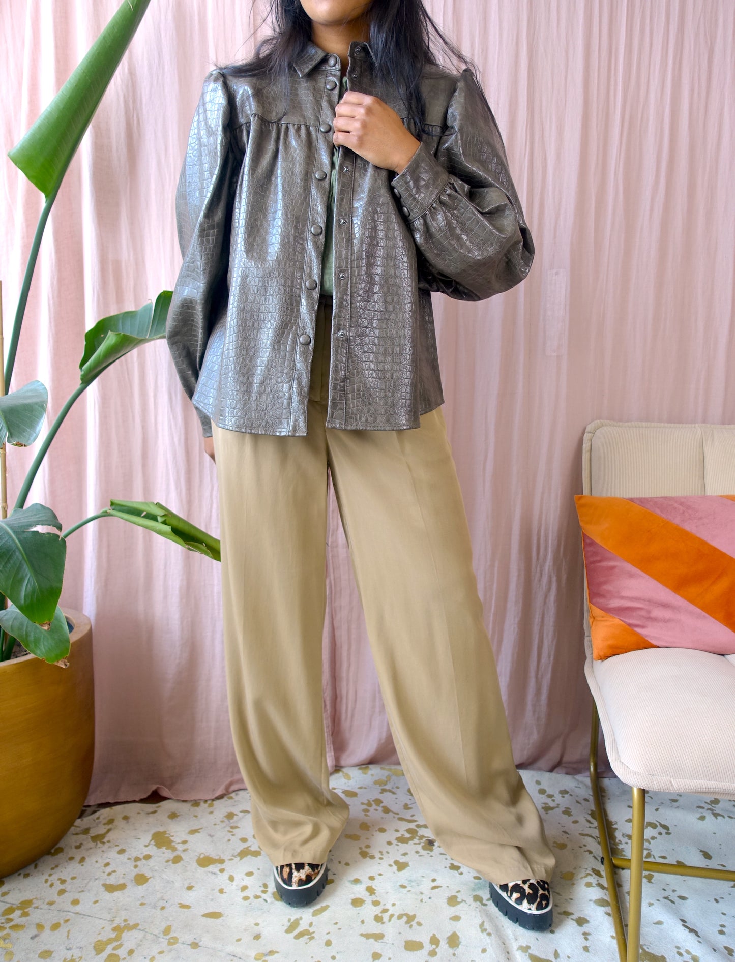 Sofie Schnoor croco shacket dark taupe