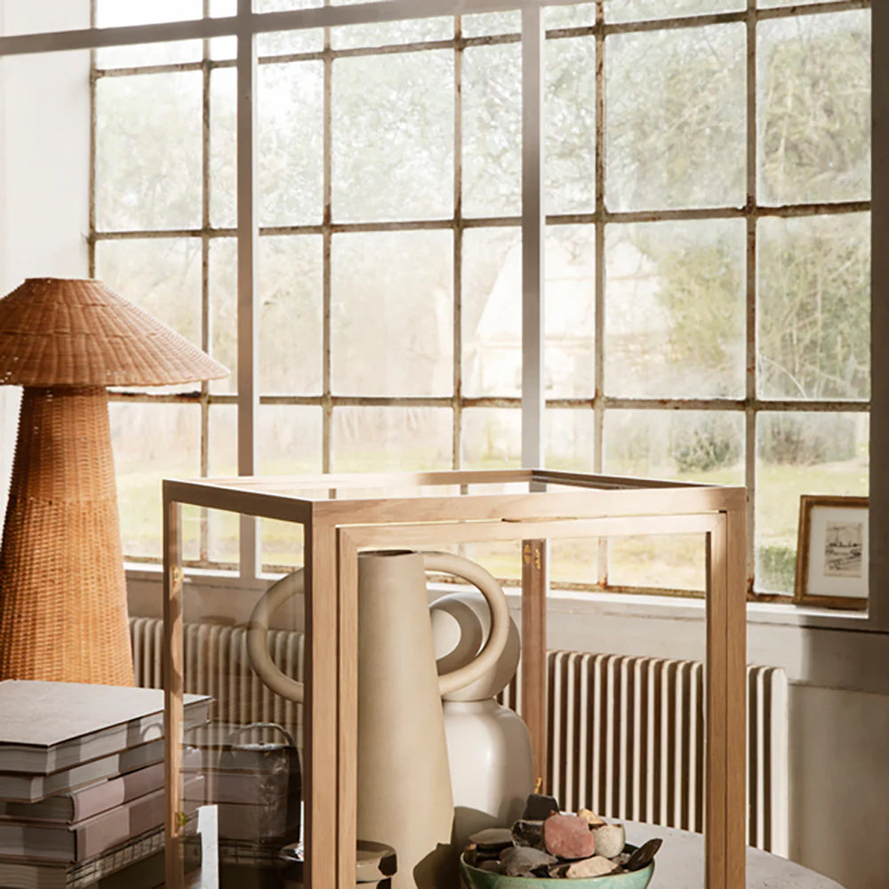 Ferm Living Miru Glass Montre kast natural oak