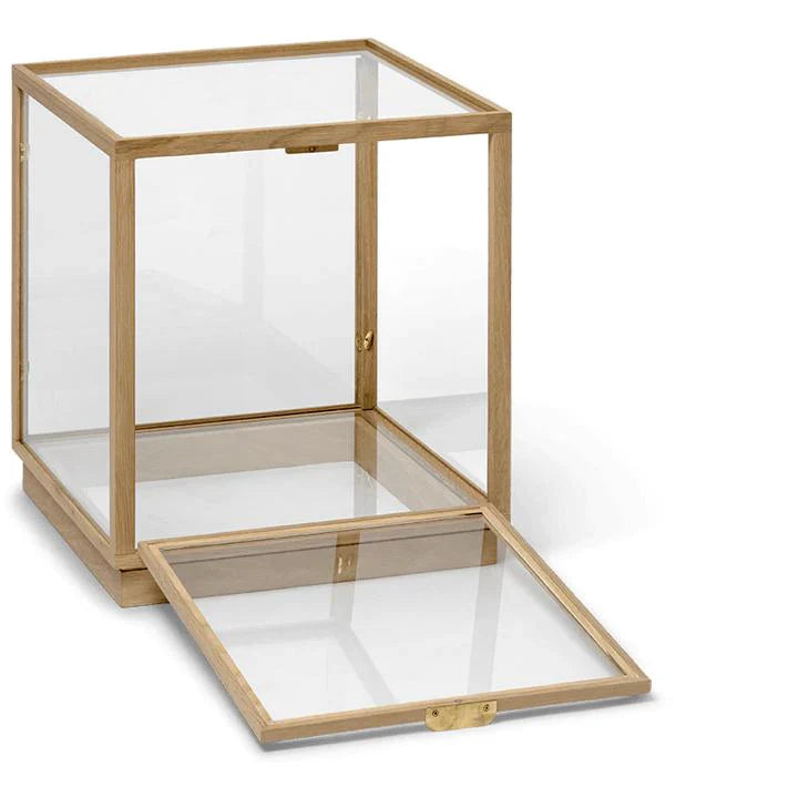 Ferm Living Miru Glass Montre kast natural oak