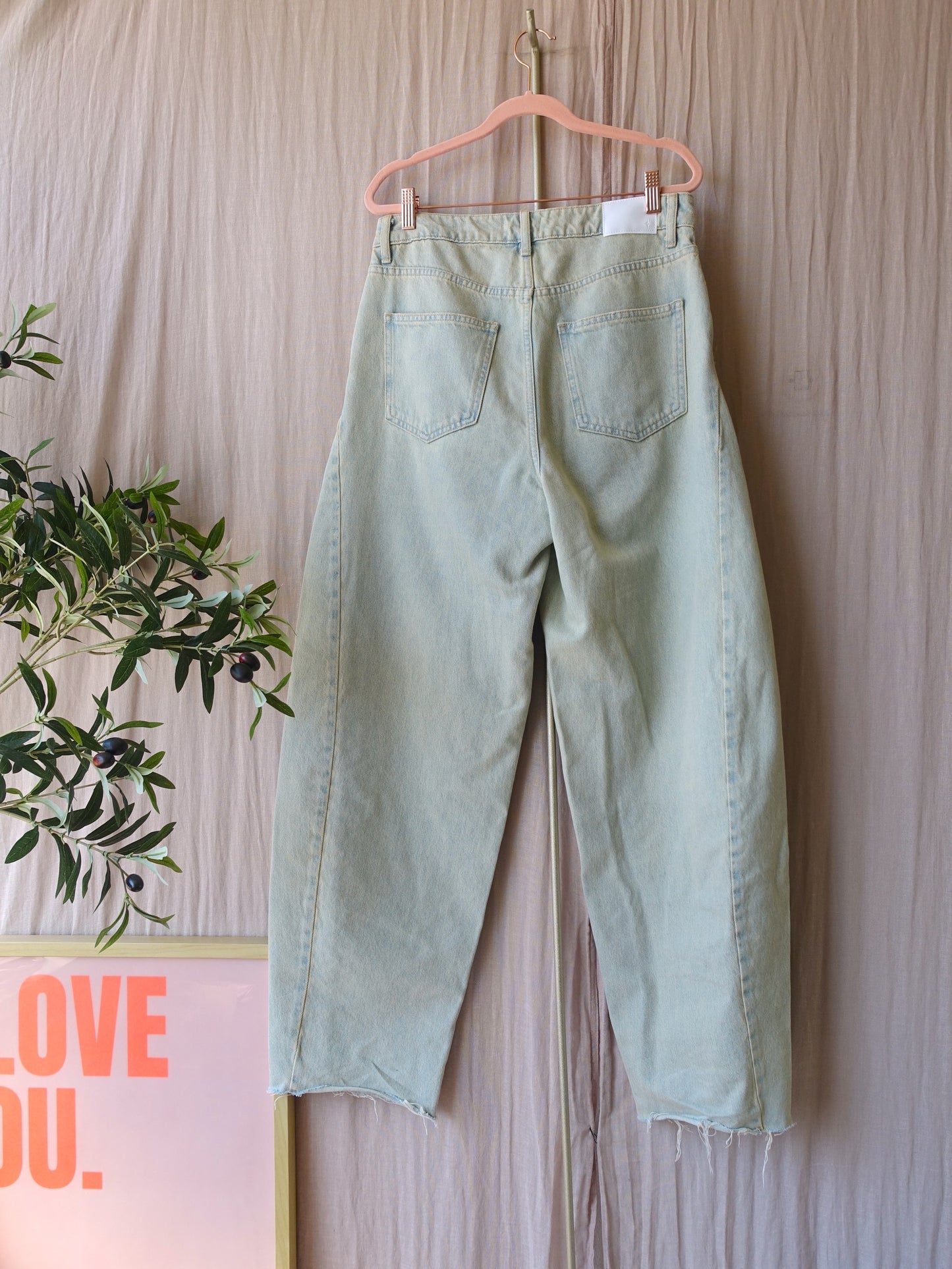 Shoeby baggy barrel fit jeans tinted bleached denim