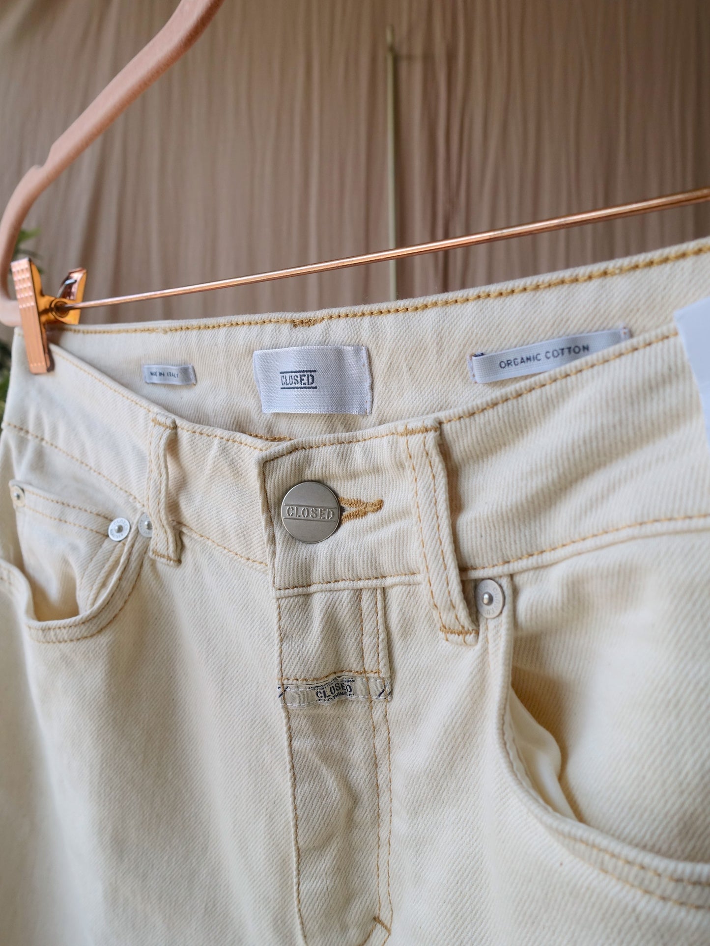 Closed glow-up high waist flared jeans ecru