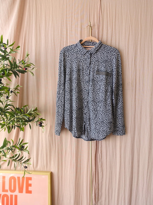 Studio Anneloes travel quality blouse leopard grijs
