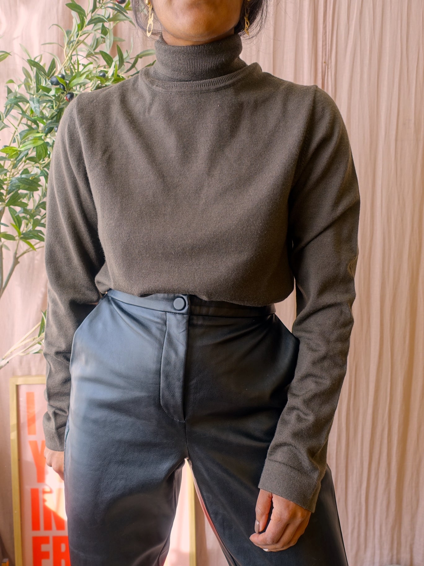 Drykorn fine knit col joey dark chocolate brown