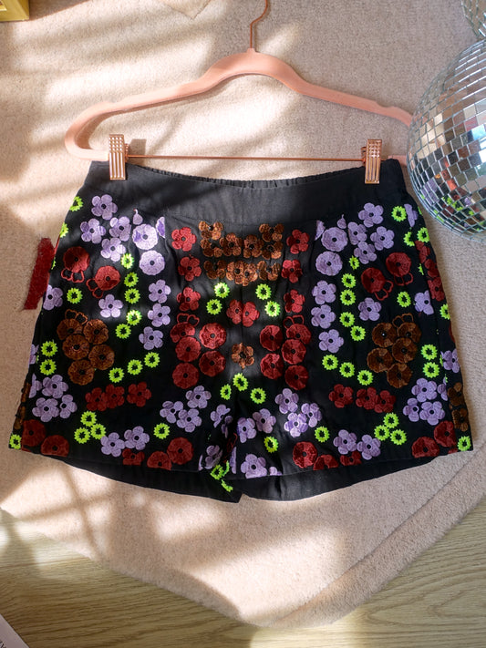 Essentiel Antwerp mid rise embroidered beach short