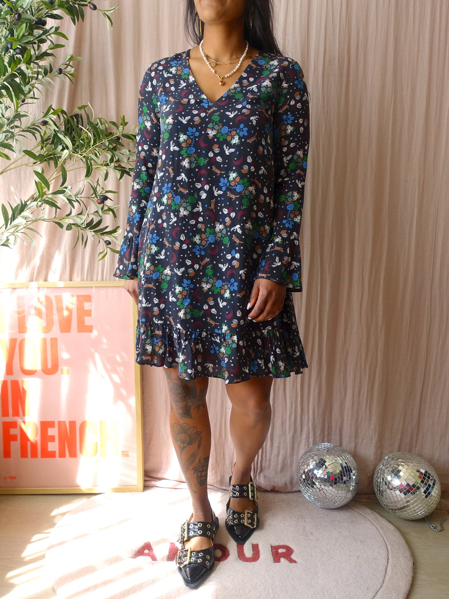 Essentiel Antwerp 100% silk mystic print jurk