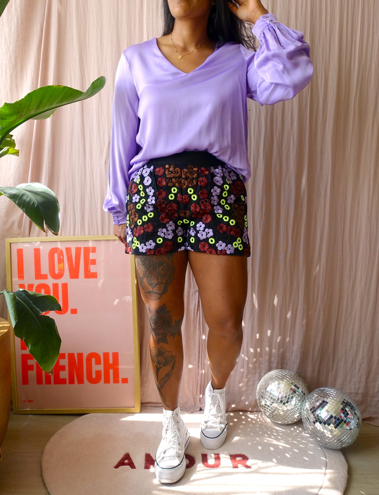 Essentiel Antwerp mid rise embroidered beach short