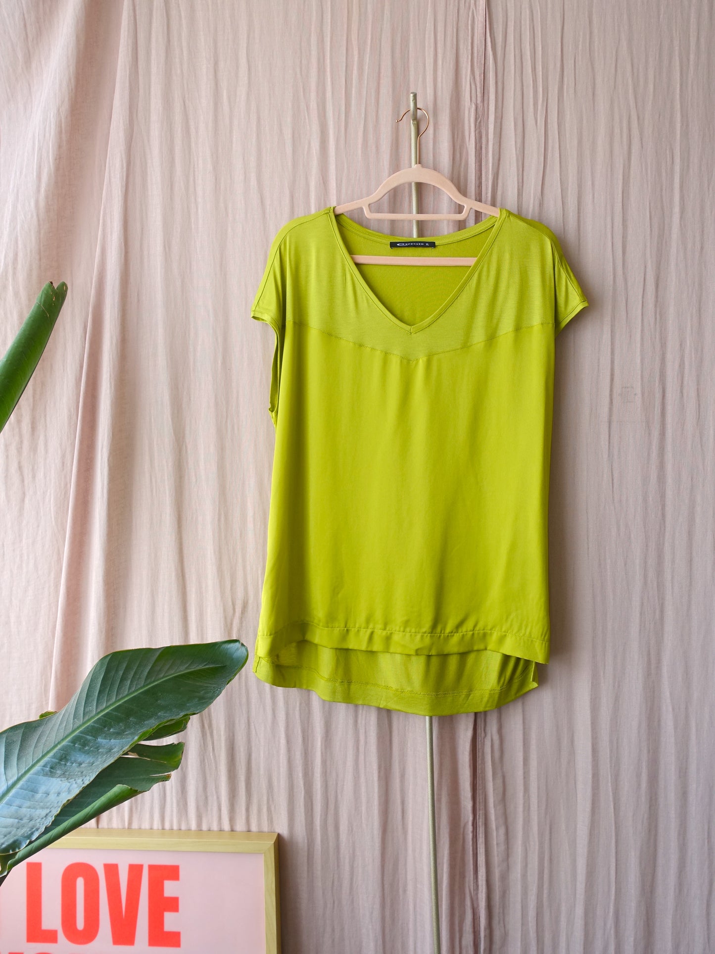 Expresso viscosemix v-hals tee lime