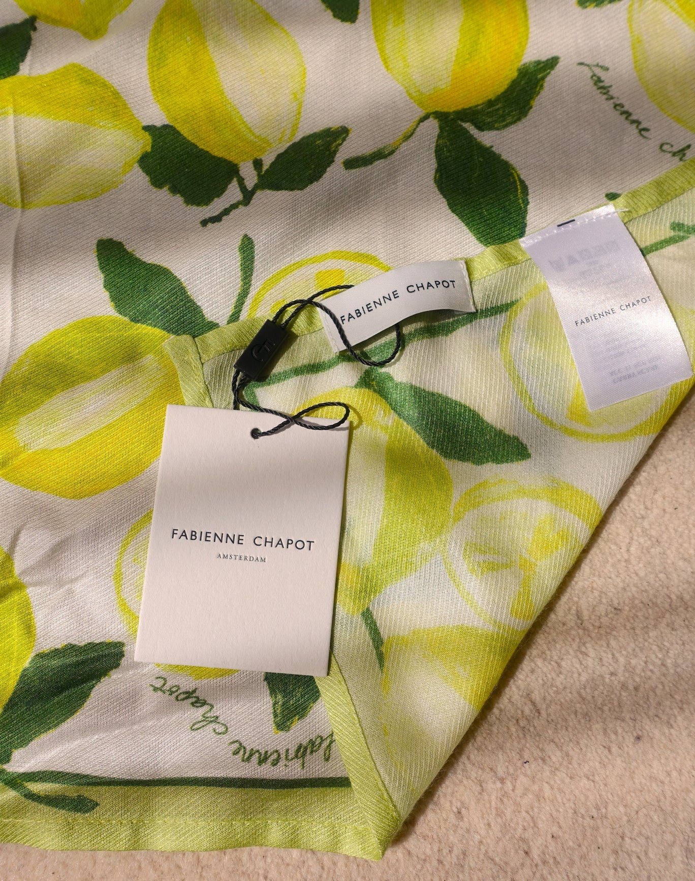 Fabienne Chapot Carry scarf lime lights