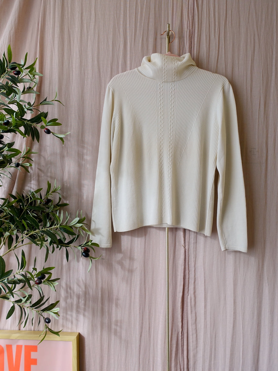 Peter Hahn classic rib cable pullover ecru