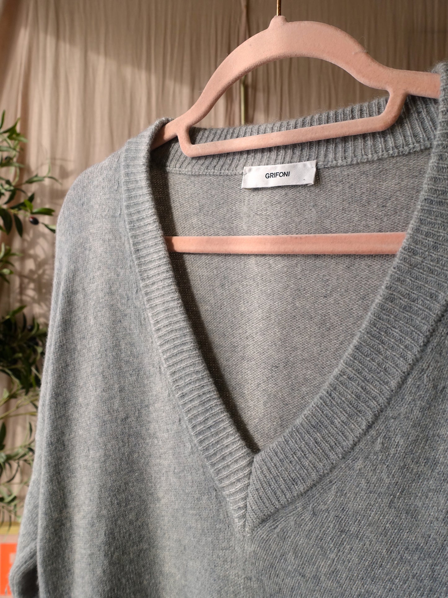Mauro Grifoni 100% cashmere knit silver grey