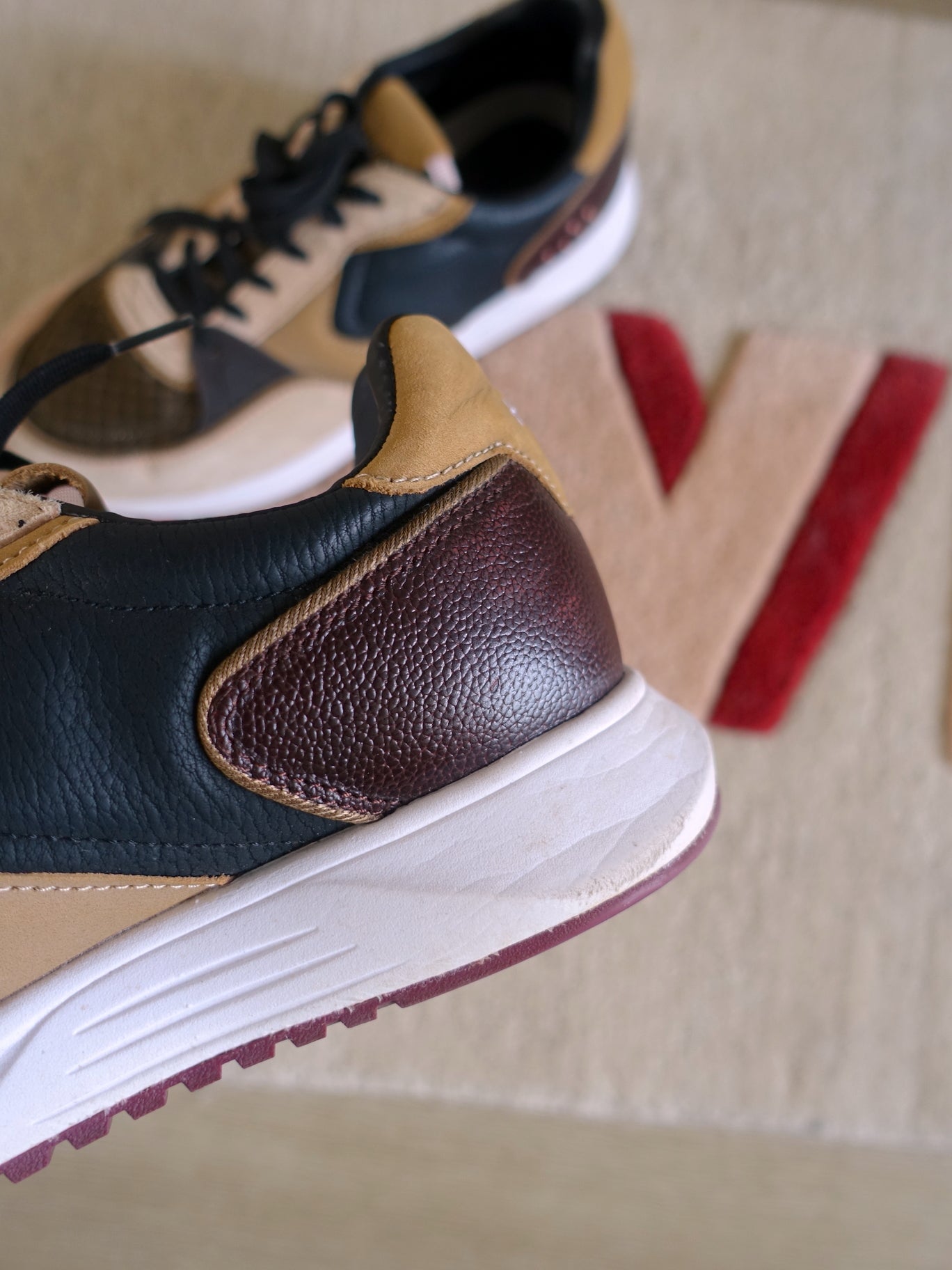 The Hoff Brand noord lederen sneakers camel & coffee