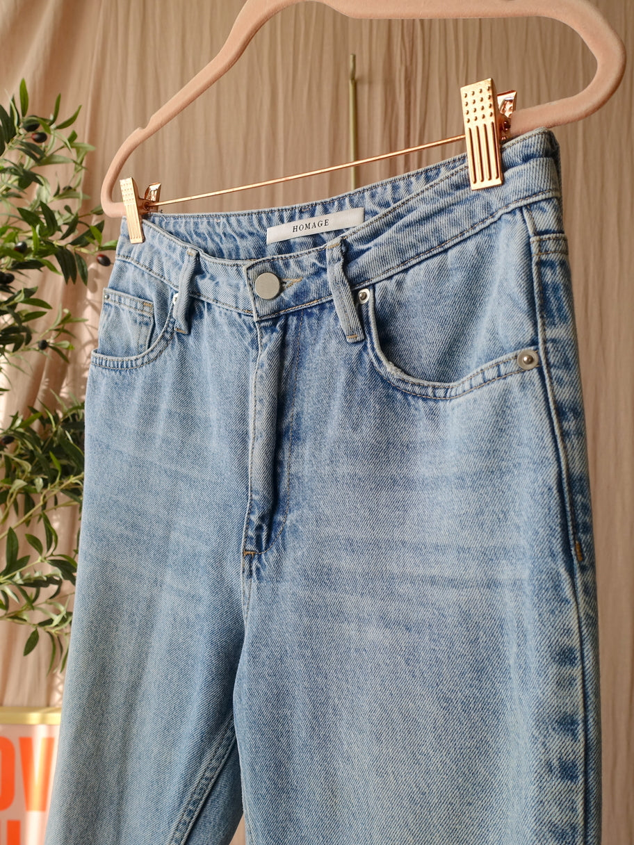 Homage marilyn straight fit destroyed jeans