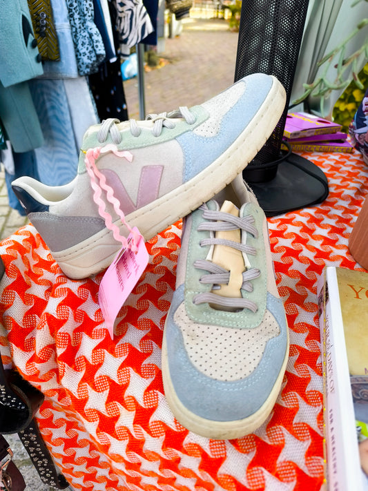 Veja V-10 suede sneakers pastel