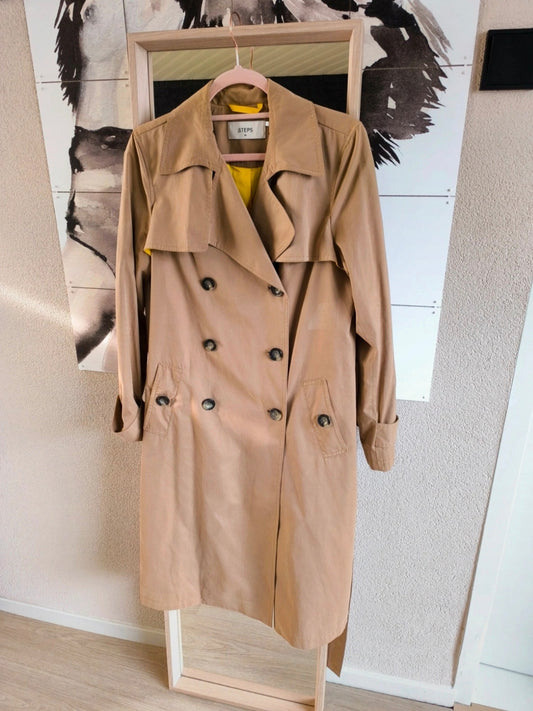 Steps the camel trenchcoat