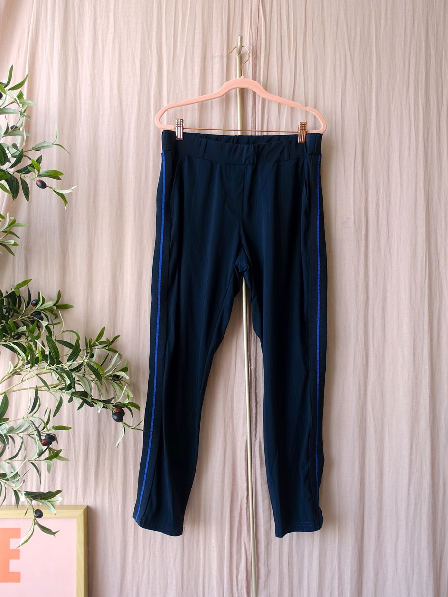 Studio Anneloes travel quality pinstripe pantalon midnight blue