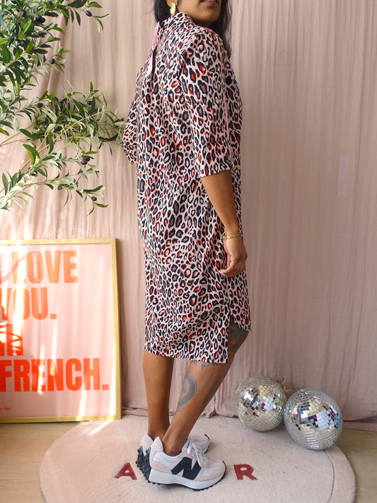 Jane Lushka travel quality leopard print jurk