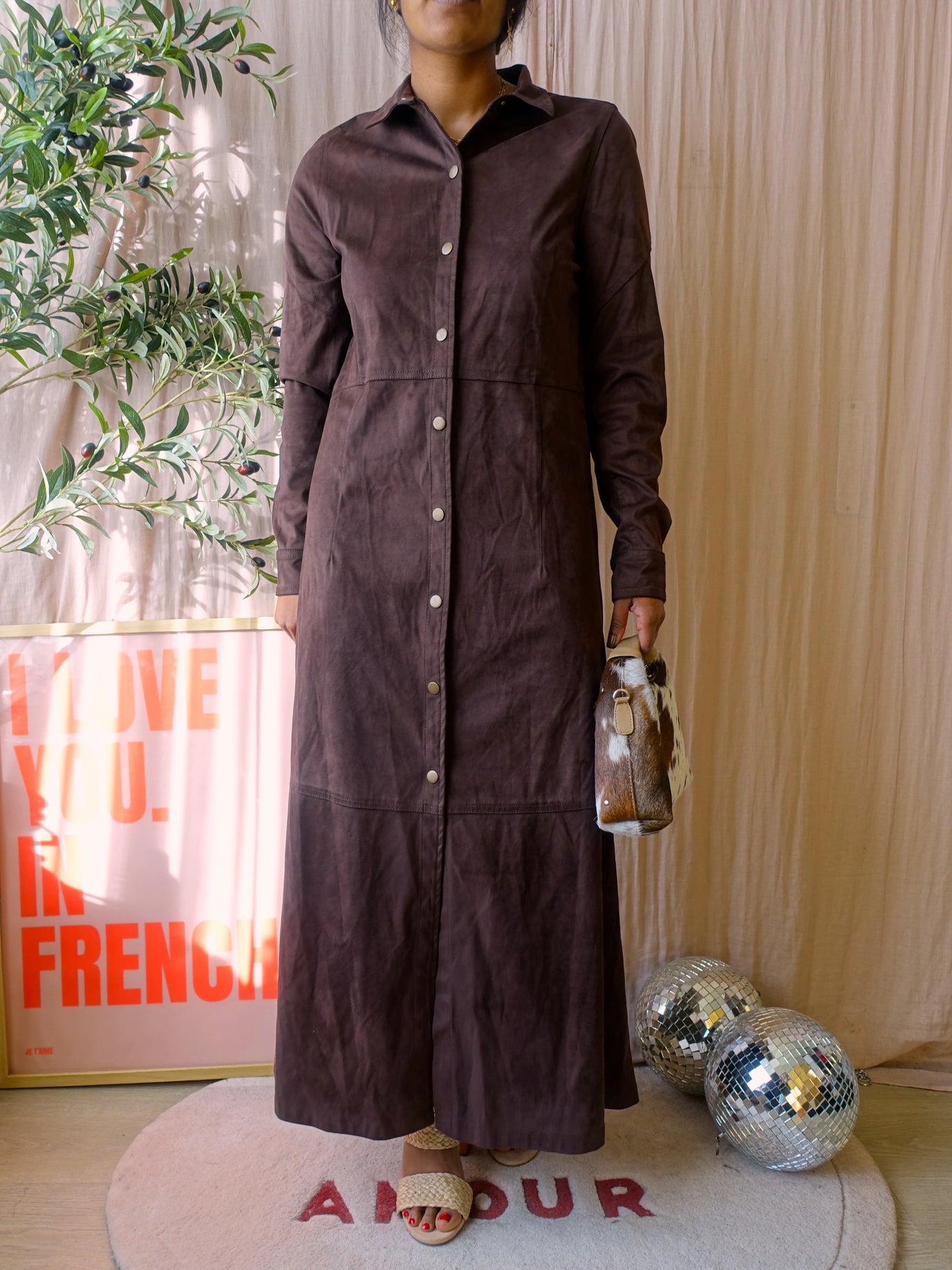 Josephine & Co faux suede maxi jurk dark chocolate brown