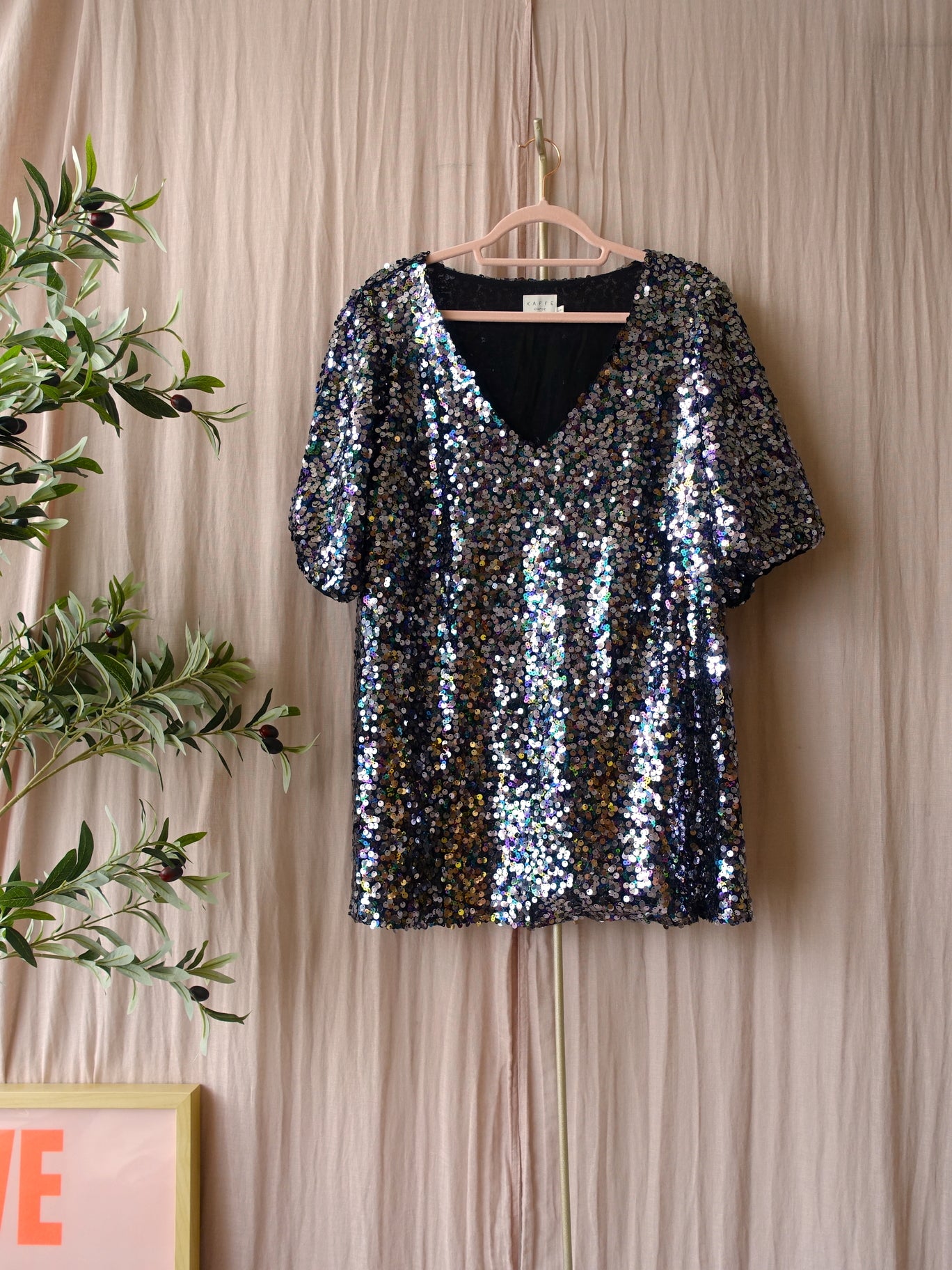 Kaffe curve luna sequin top
