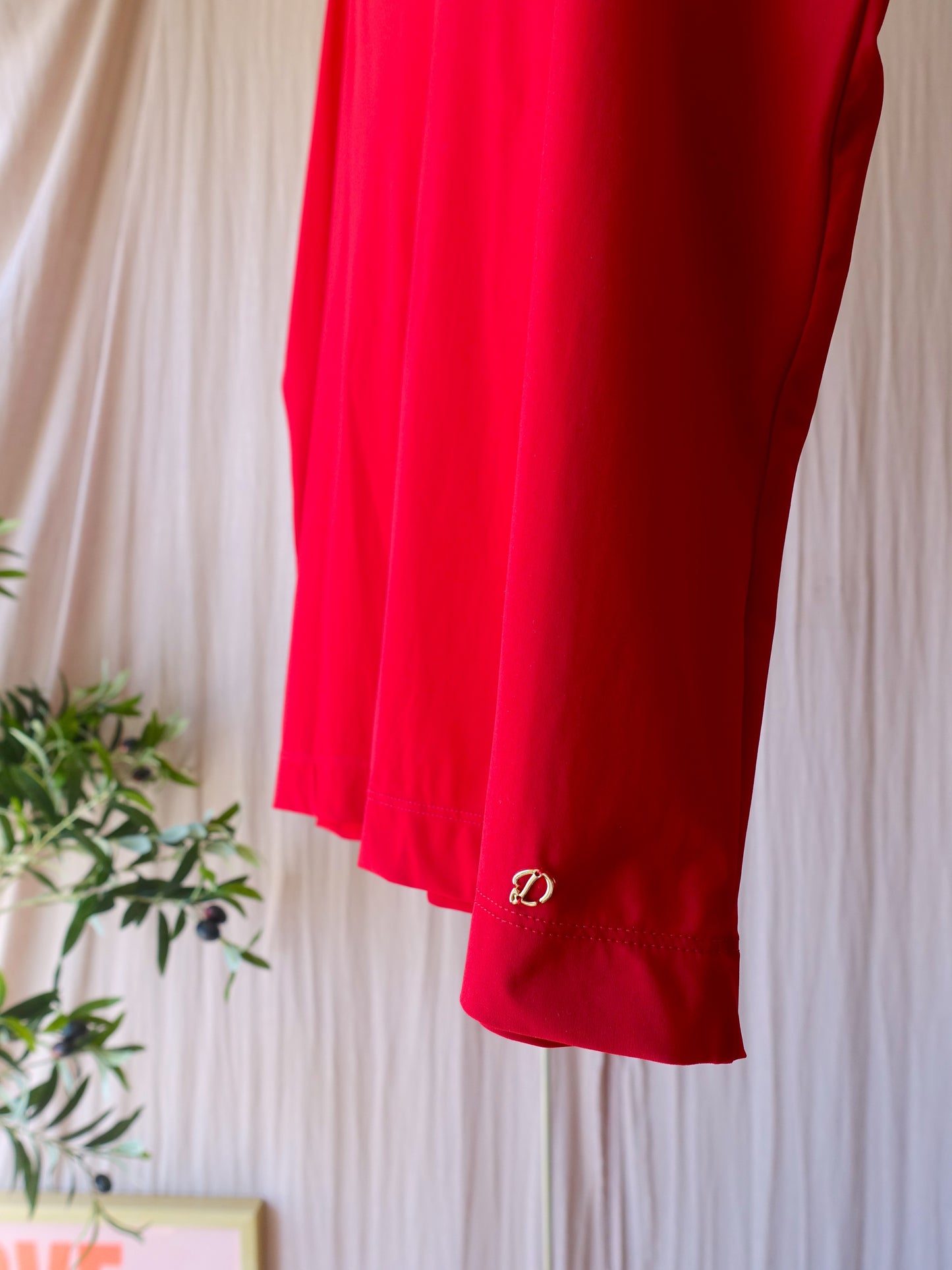 LaDress liz lightweight travel quality top haute red