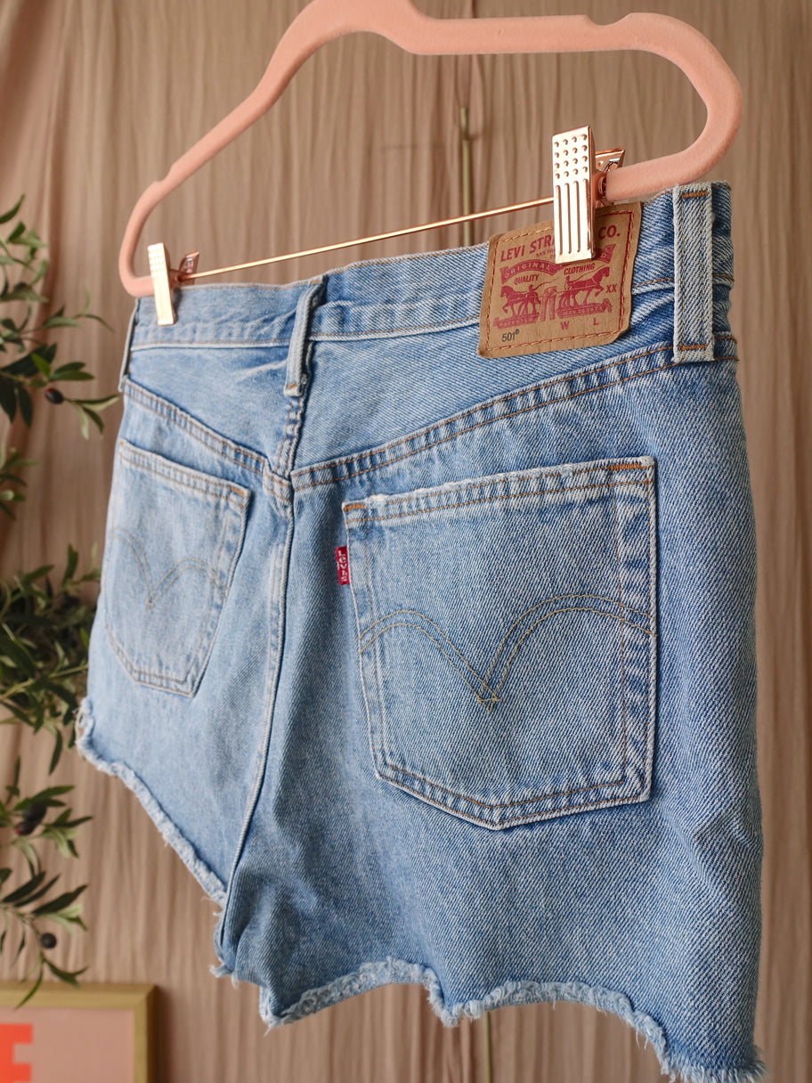 Levi's 501 original short mediumstone denim