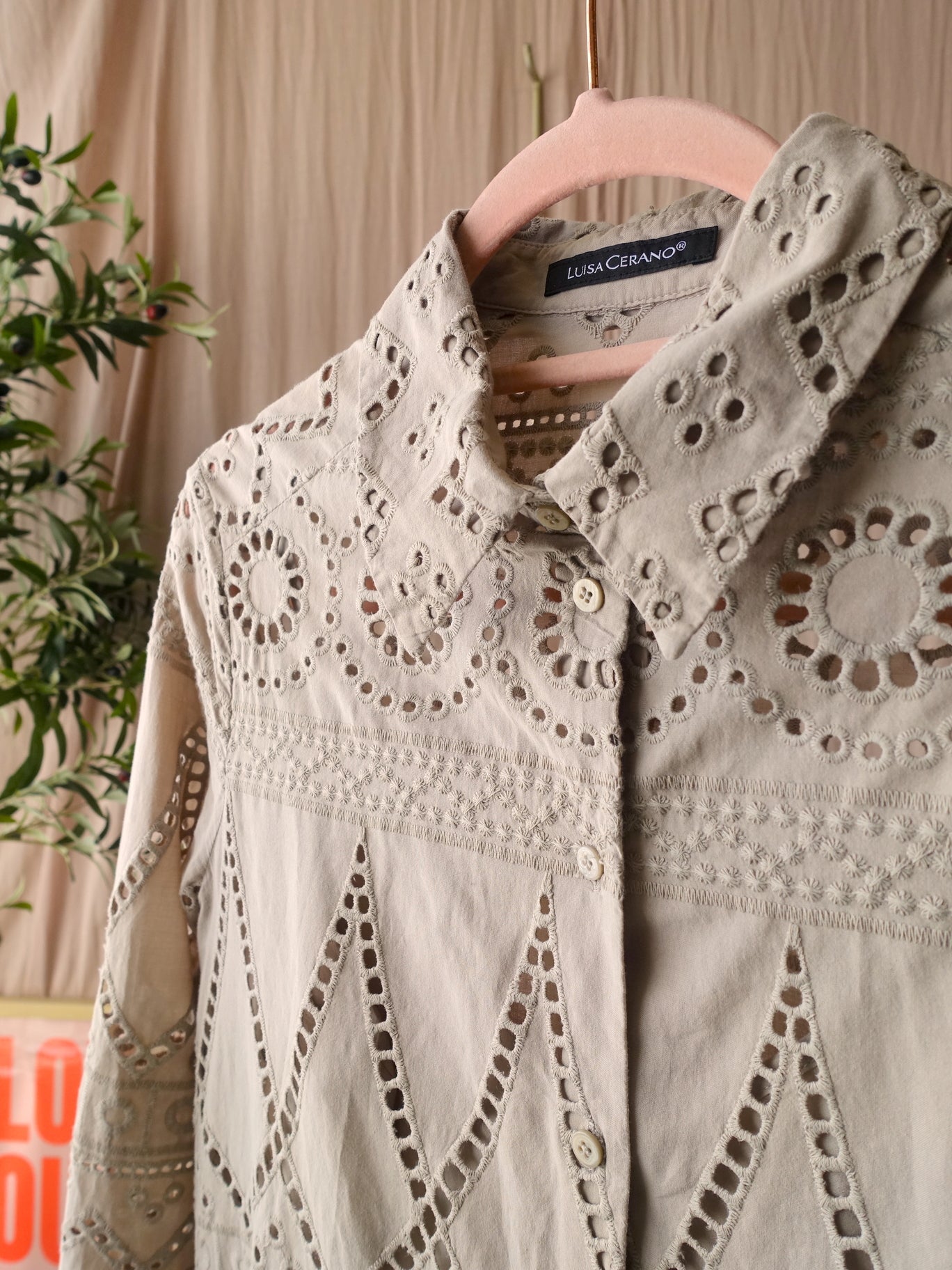Luisa Cerano broderie anglaise cotton jurk taupe sand