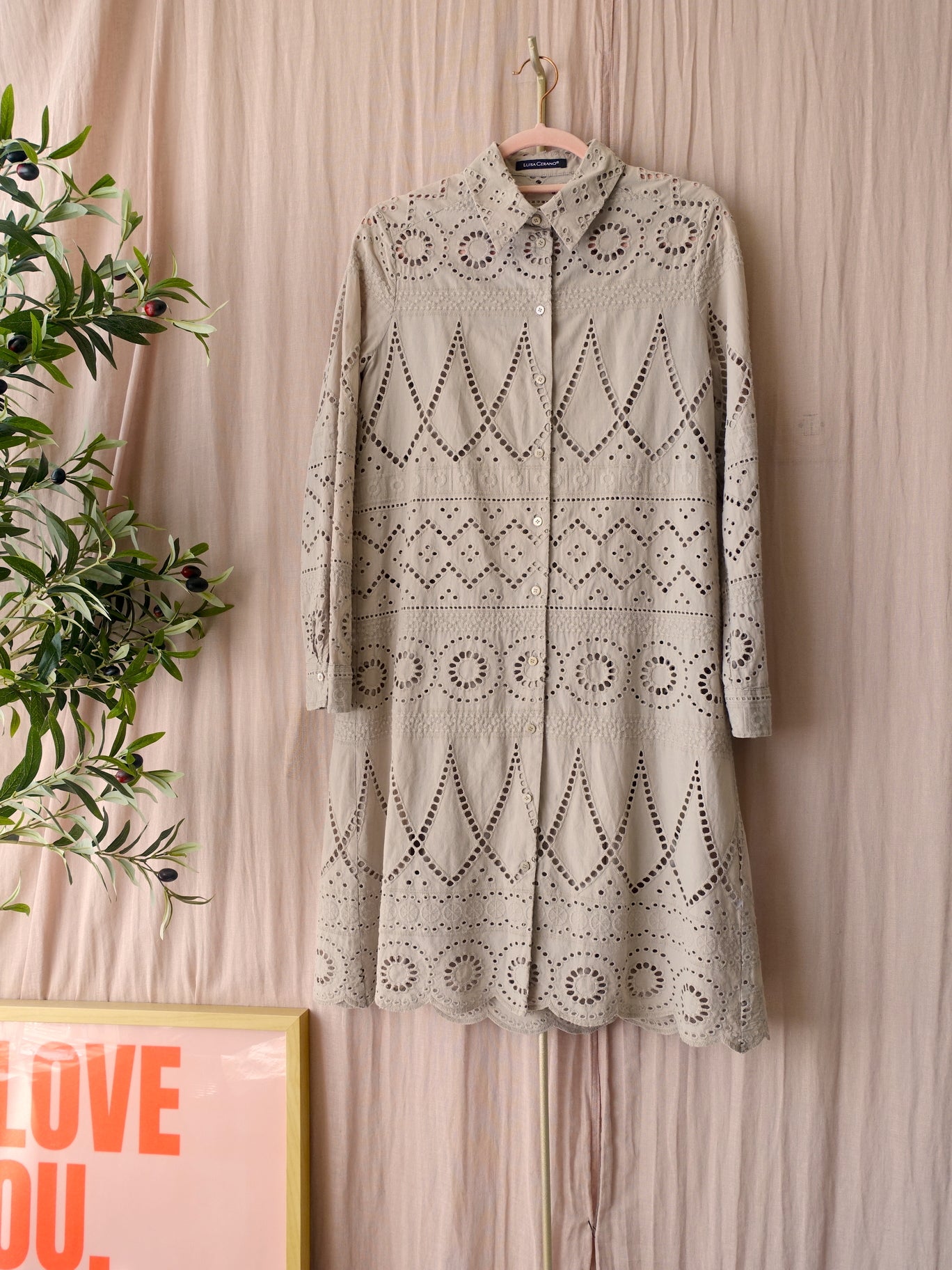 Luisa Cerano broderie anglaise cotton jurk taupe sand
