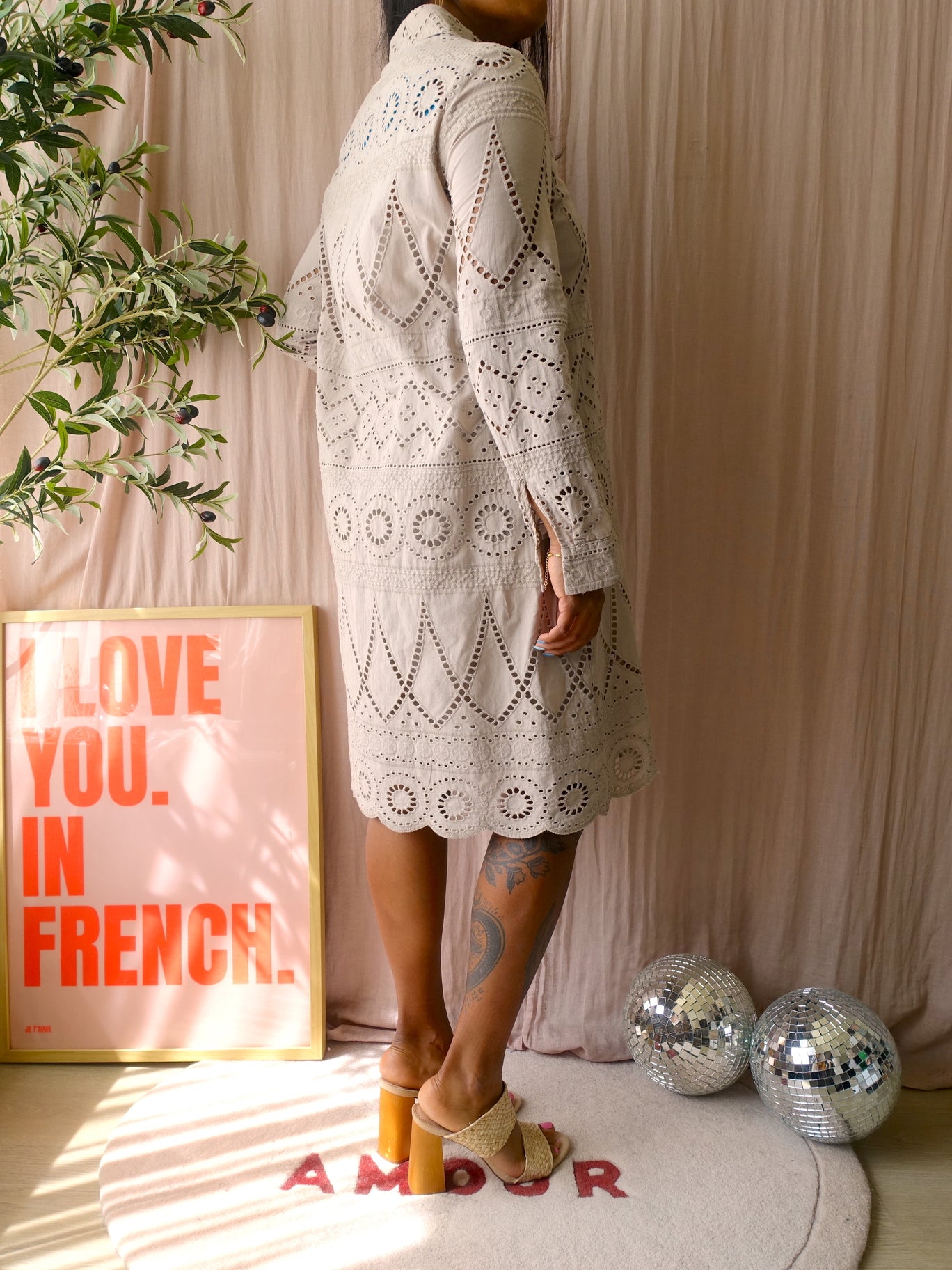 Luisa Cerano broderie anglaise cotton jurk taupe sand