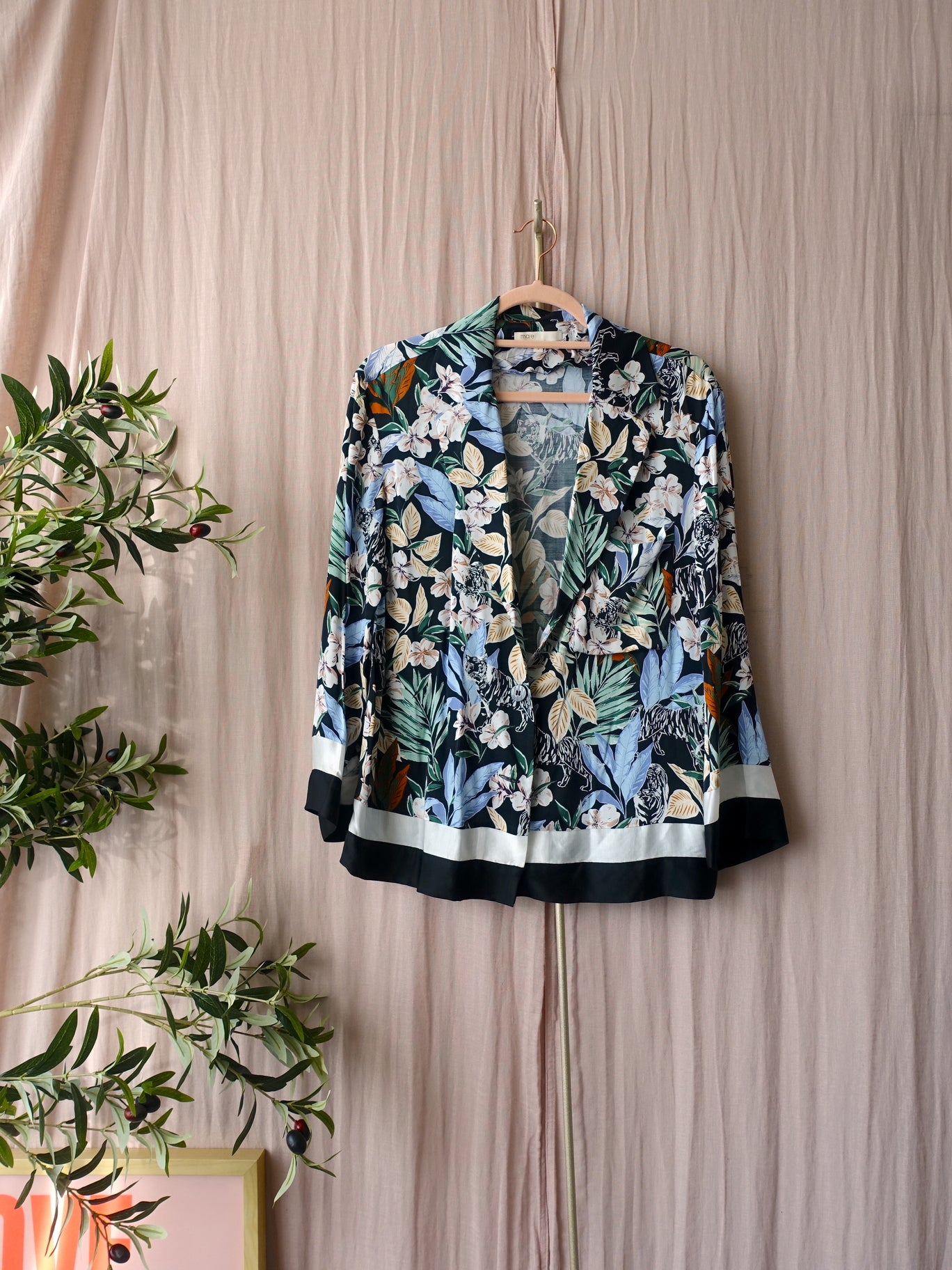 Maje cioni jungle print satin blazer shirt