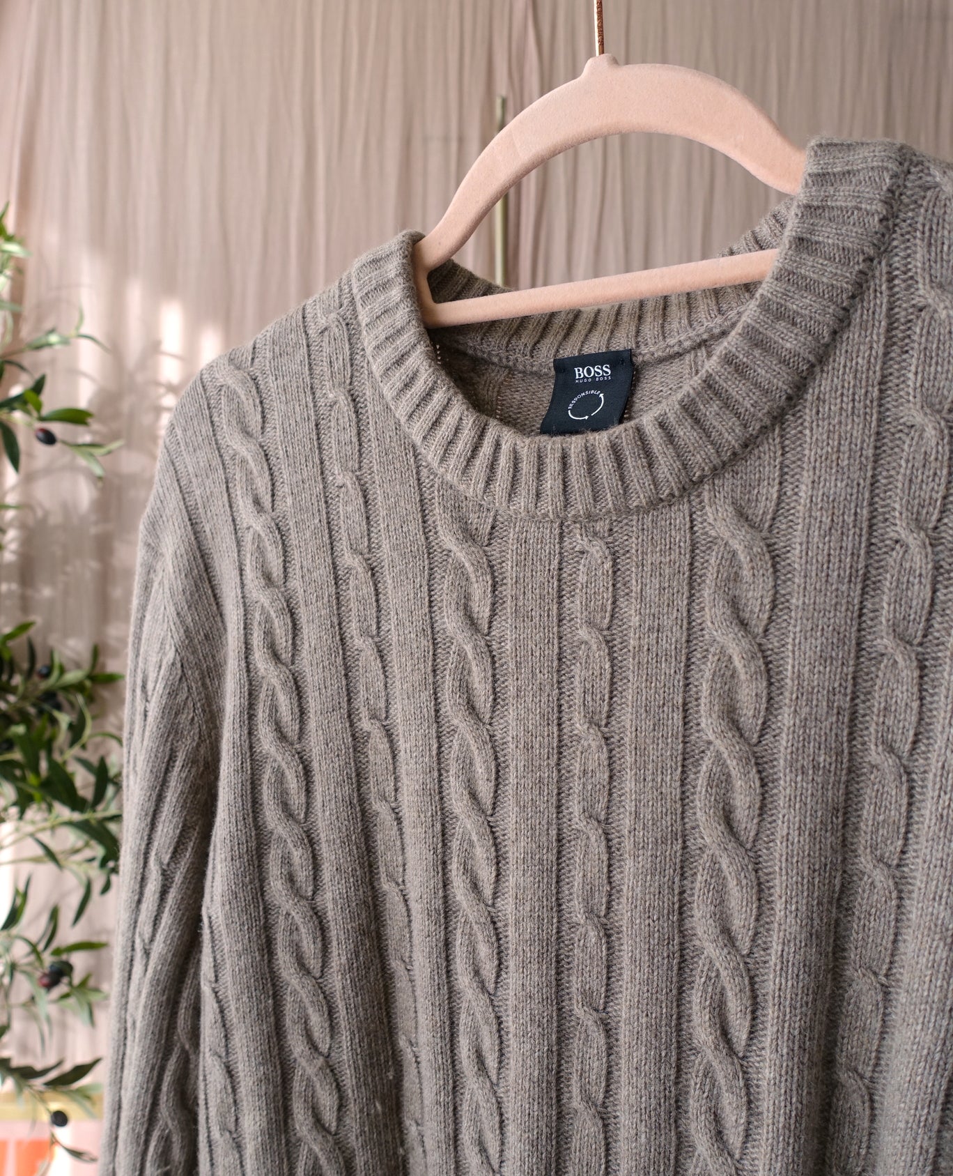 Hugo Boss cashmereblend cable knit taupe greige