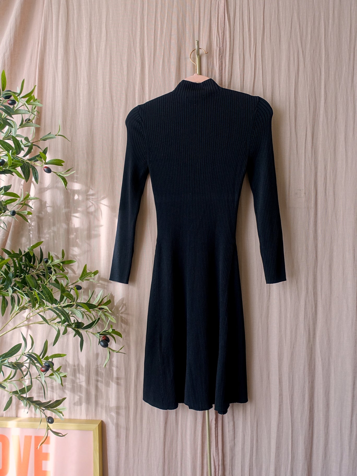 Maje the Parisienne rib knit jurk zwart