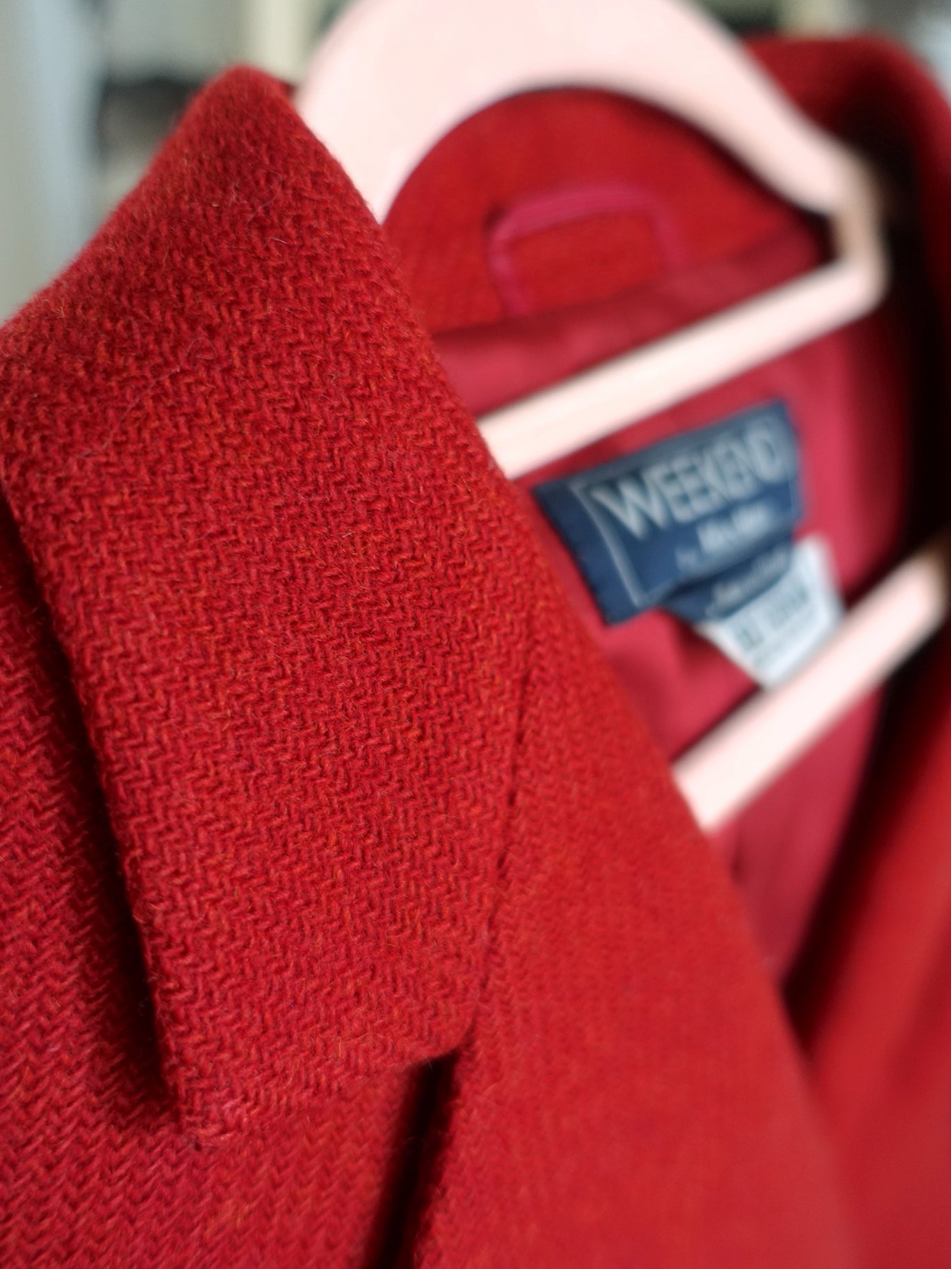 Weekend by Max Mara original vintage virgin wool blazer maroon