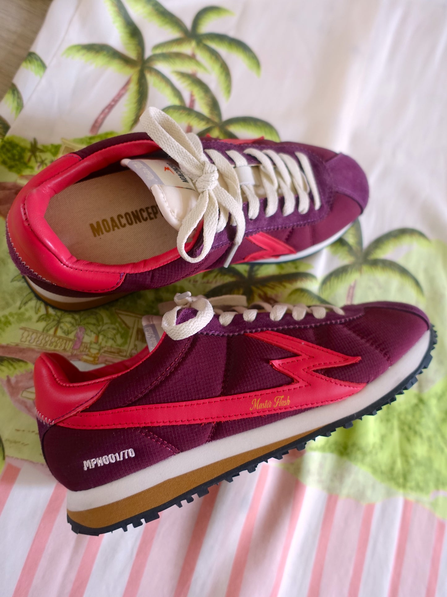 Moaconcept master flash sneakers coral red & cherry