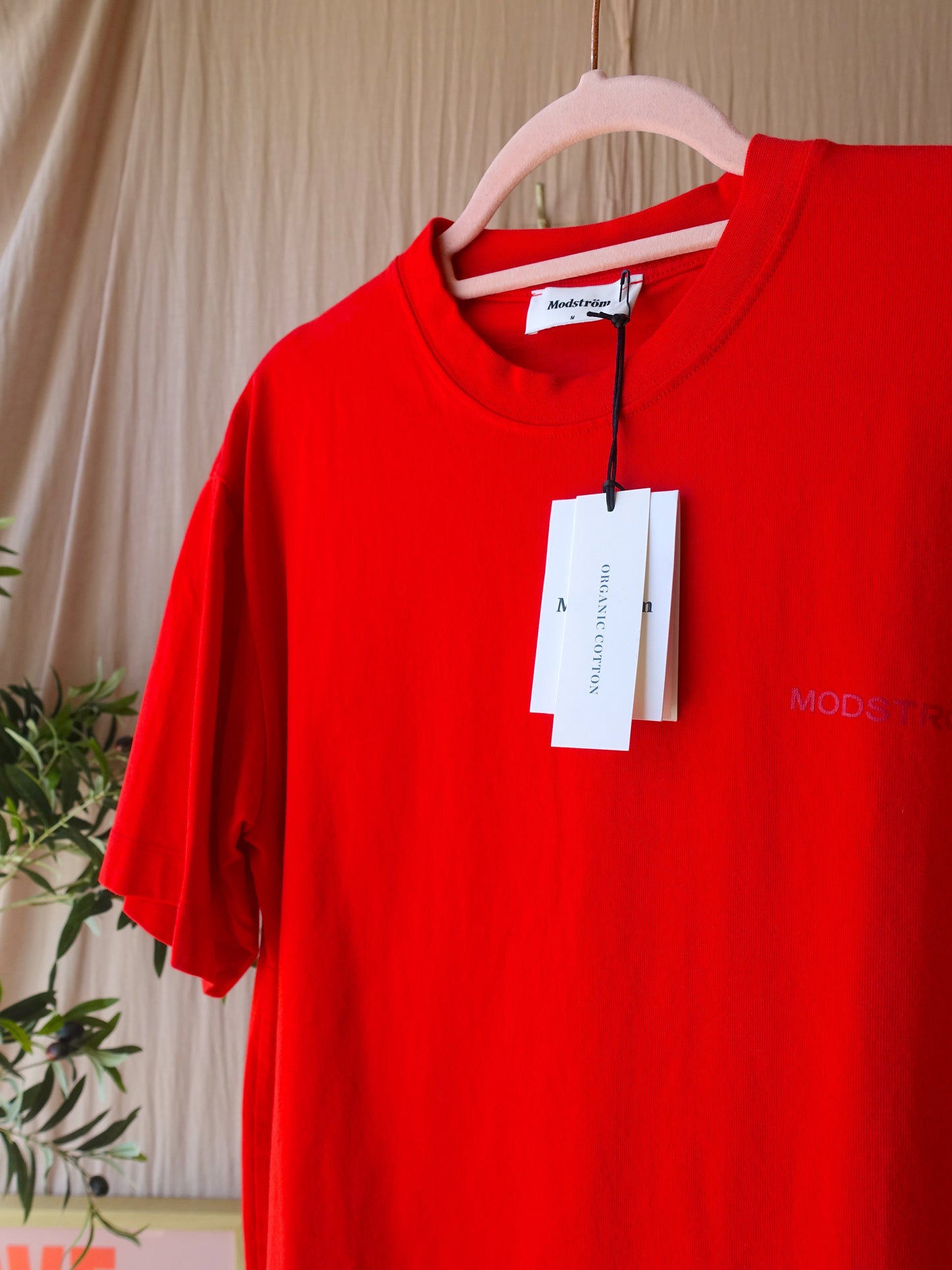 Modström organic cotton takoda tee flame scarlet