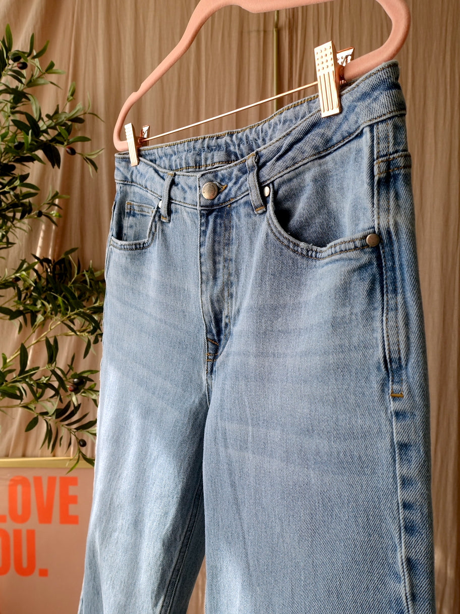 My Essential Wardrobe the Louis high & wide jeans