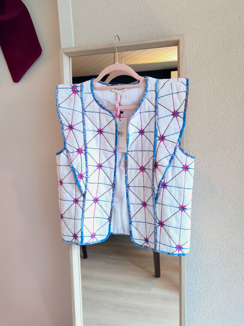 My Jewellery quilted embroidery gilet wit