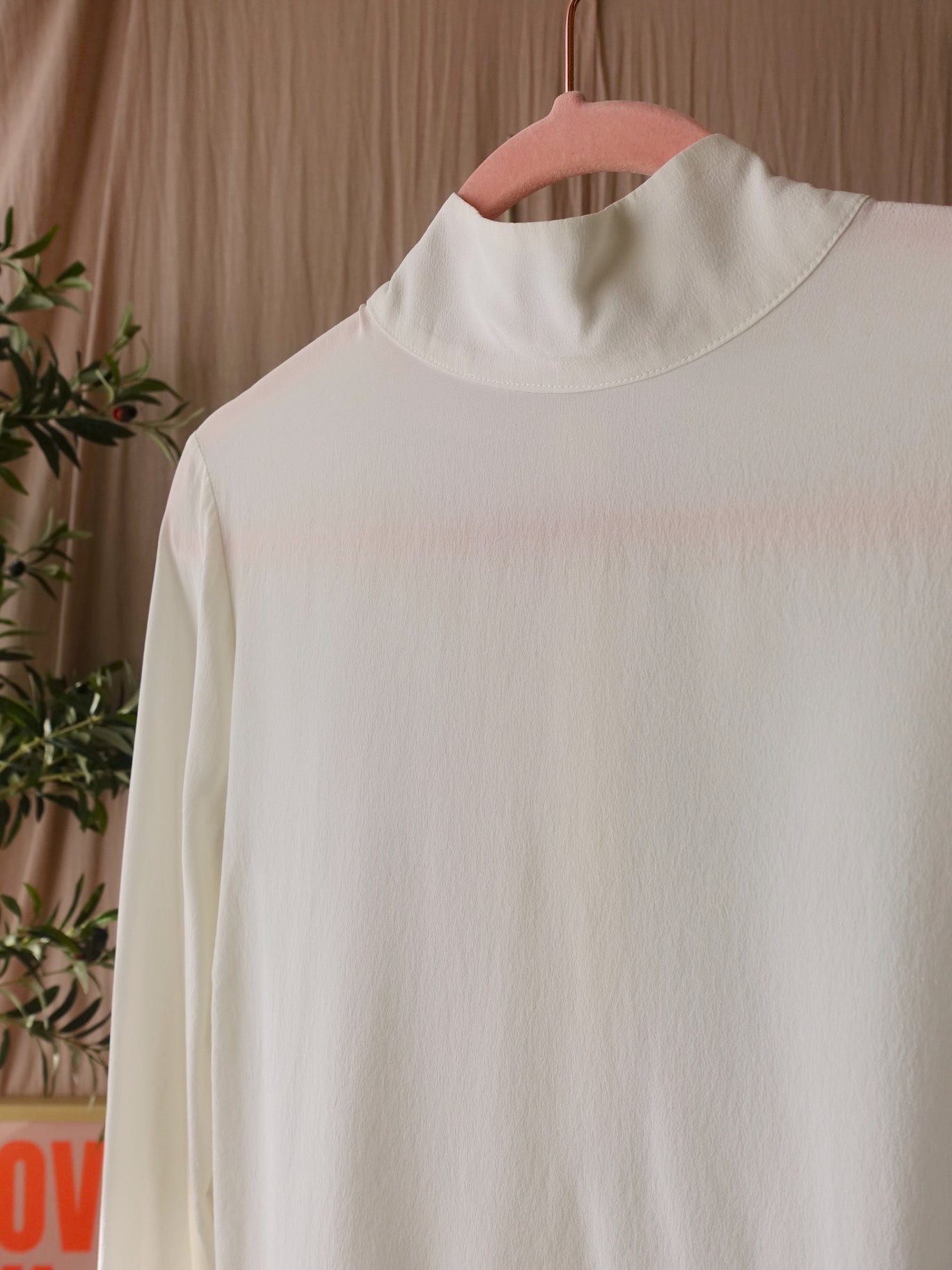 Notes du Nord 100% silk top darlene cloud dancer