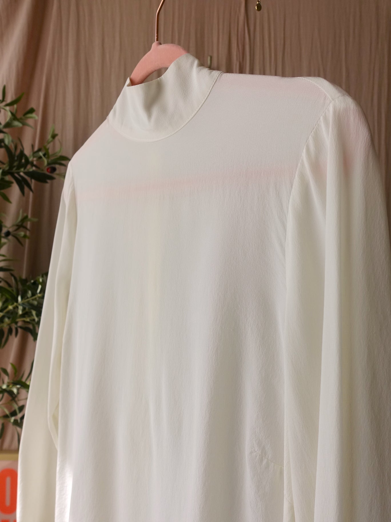 Notes du Nord 100% silk top darlene cloud dancer