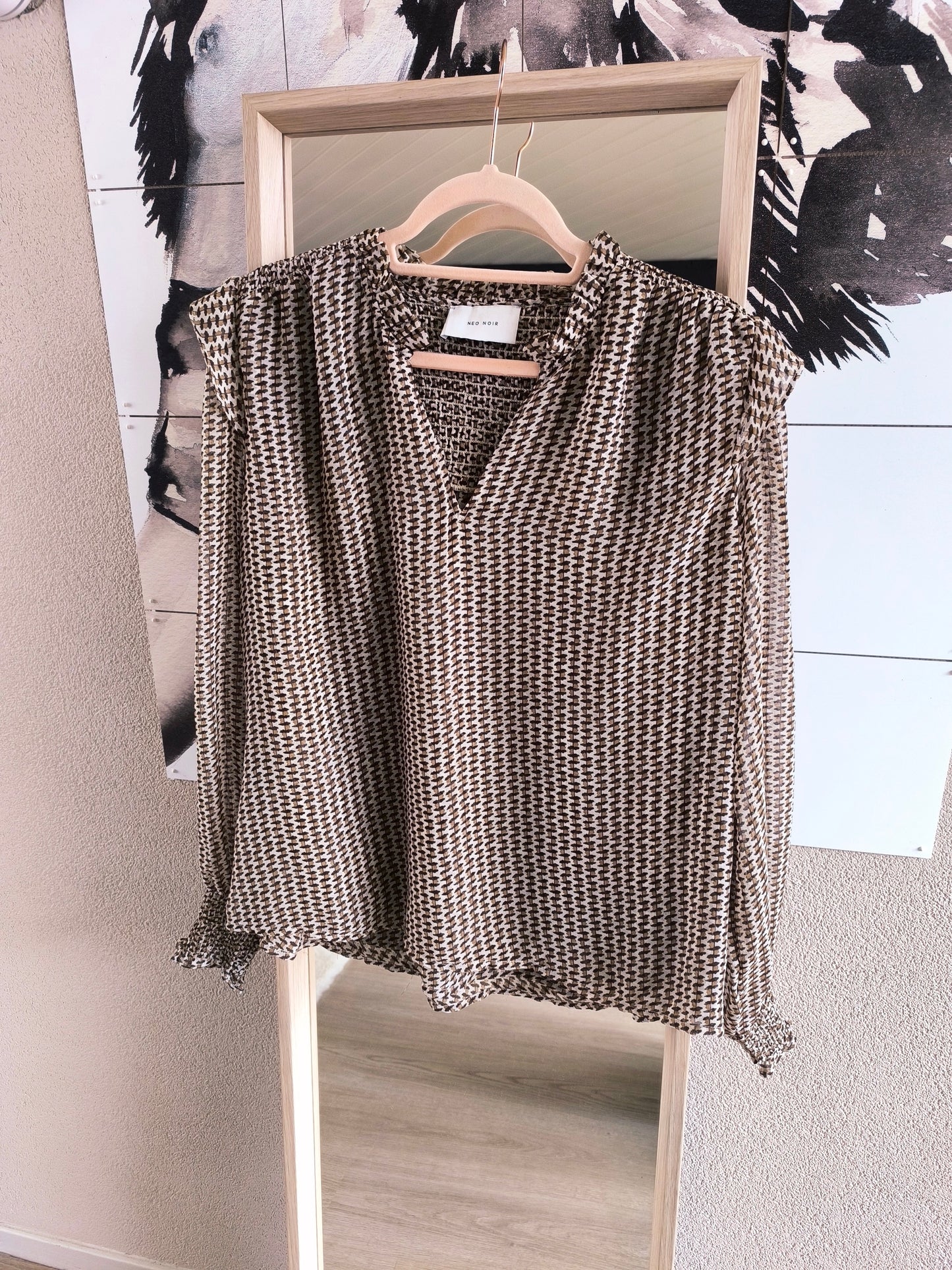 Neo Noir filja smock top cream coffee