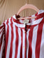 OU. Boutique poplin statement blouse wit / rood