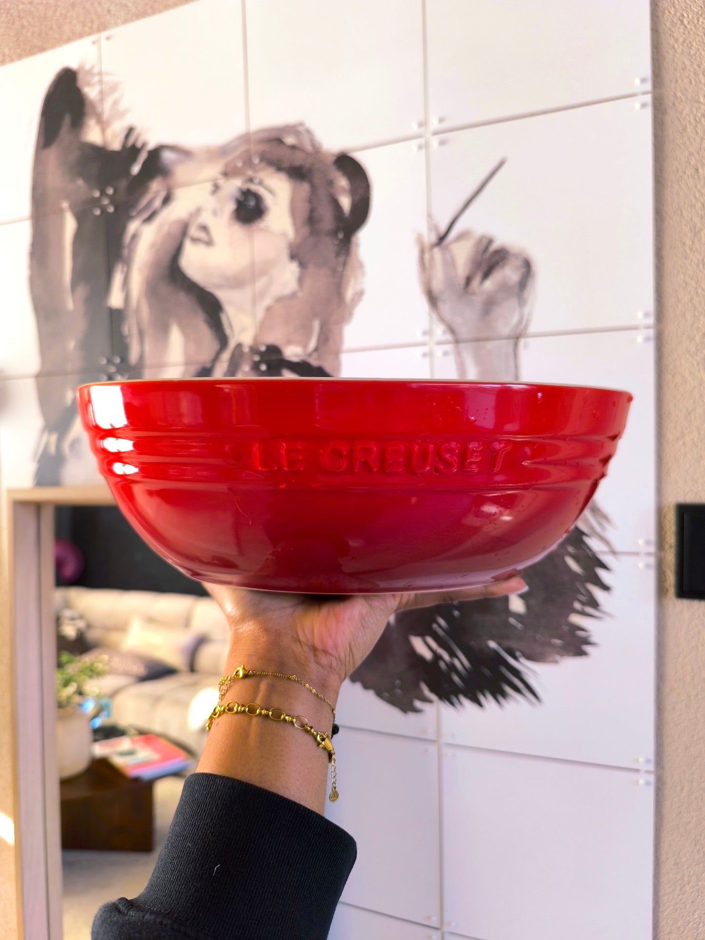 Le Creuset large oval serving bowl cerise
