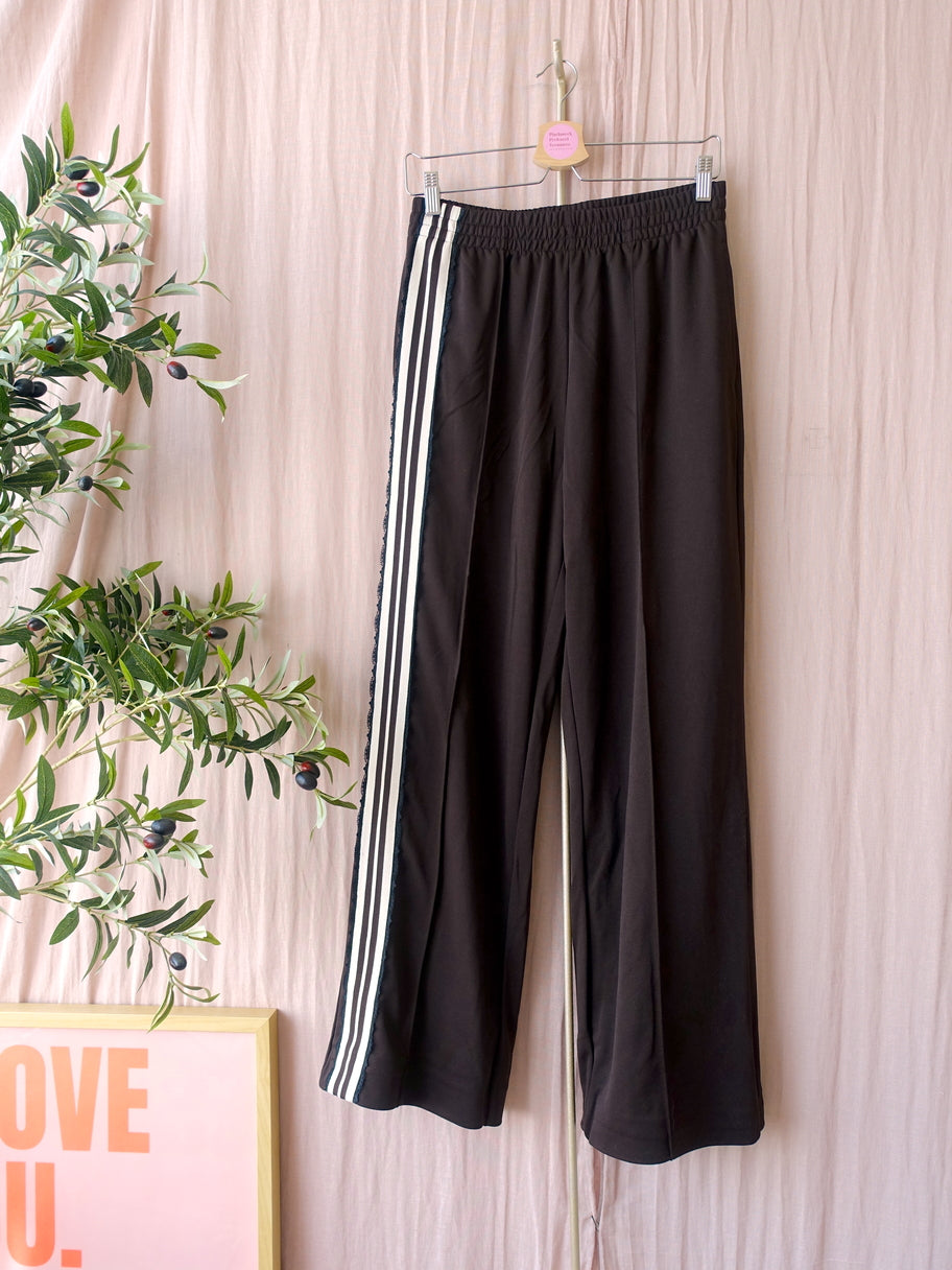 Shoeby high waist wide leg tape pants dark chocolate