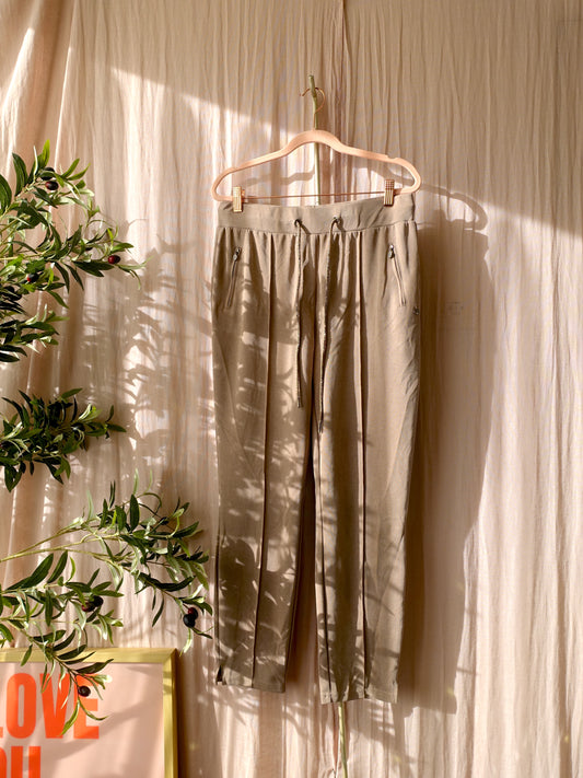Poools modal tapered pants taupe