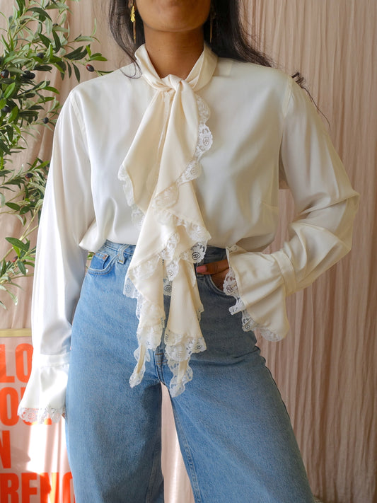 Vintage exclusive elegance boutique silk blouse ecru