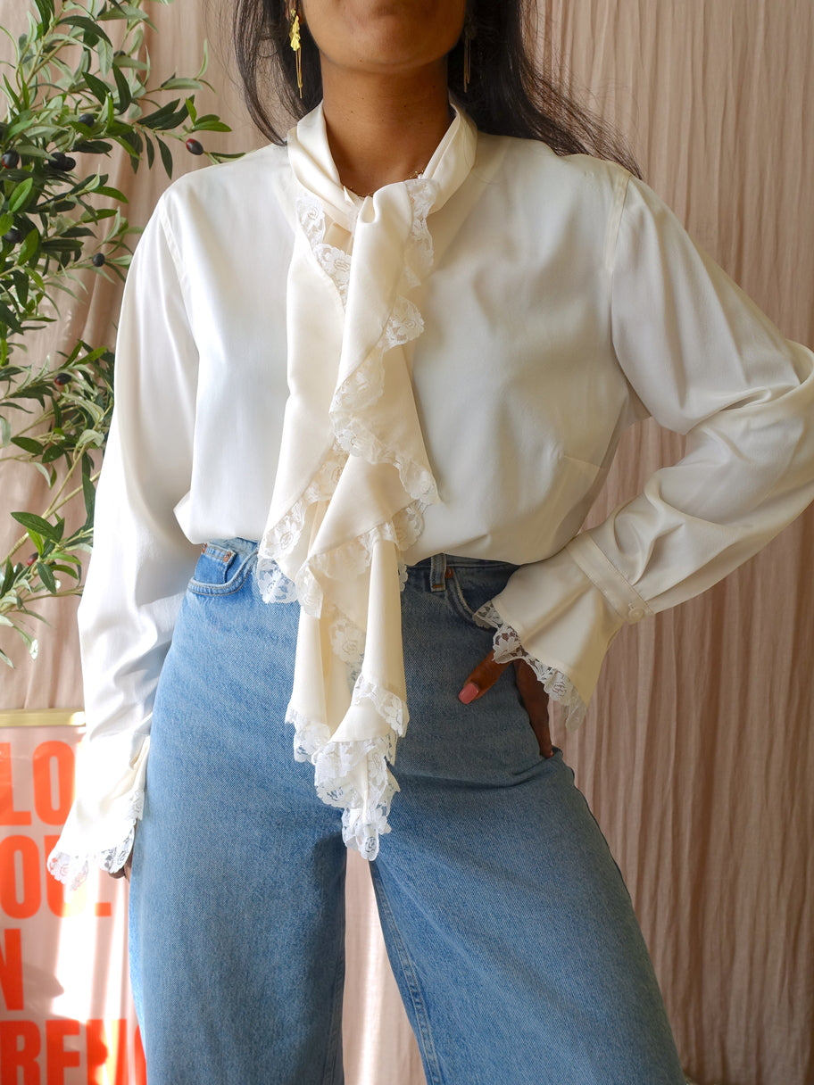 Vintage exclusive elegance boutique silk blouse ecru
