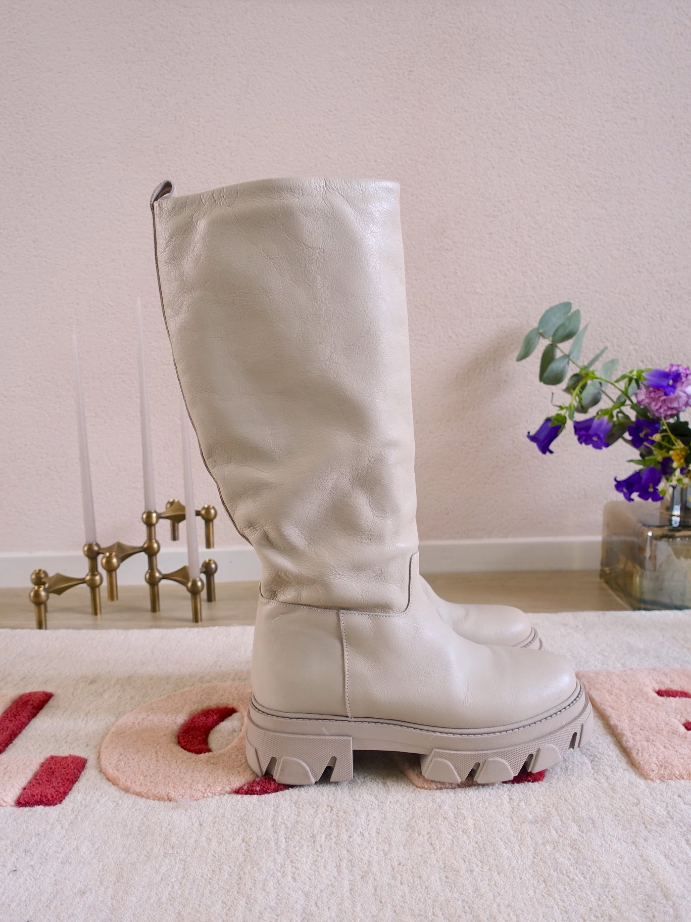 Sacha high leather chunky boots offwhite