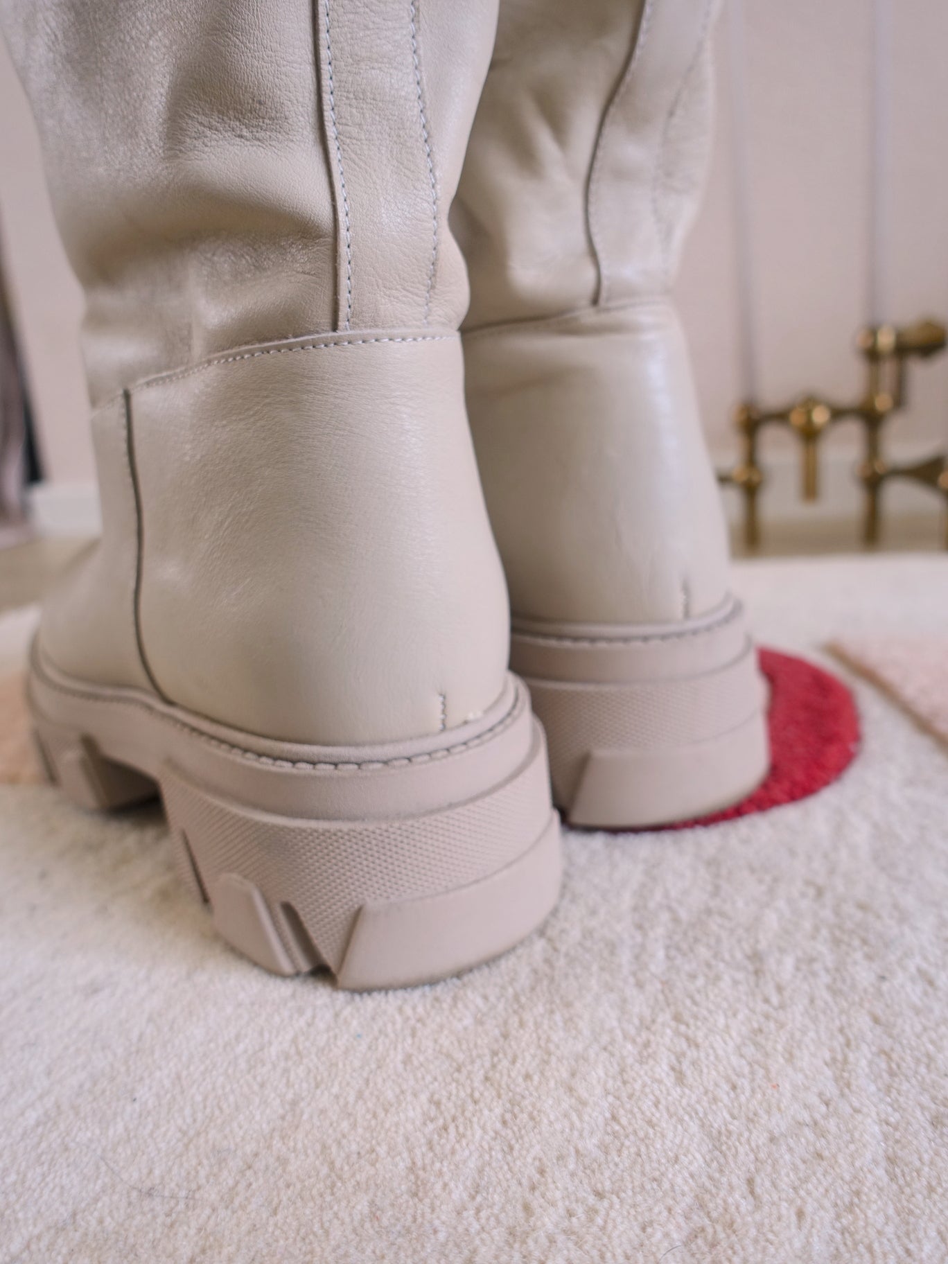 Sacha high leather chunky boots offwhite