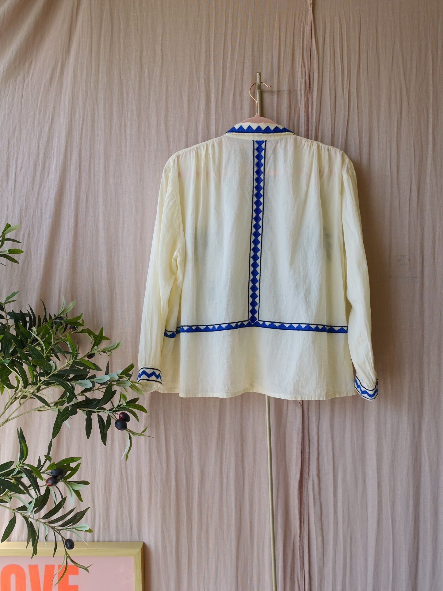 Sacrécoeur embroidered ali jungle blouse ecru